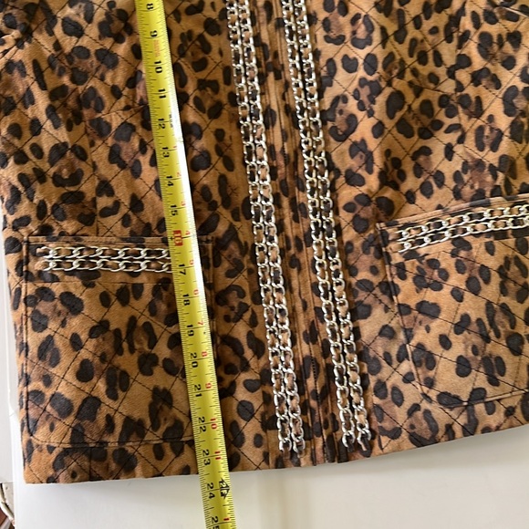 Animal Print Quilted Genuine Leather Jacket with Woven Chain Trim - Picture 14 of 15